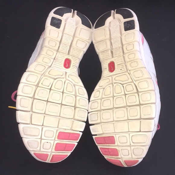 Nike Livestrong Free Run 2.0 Grey & Pink Sneakers - Picture 6 of 8